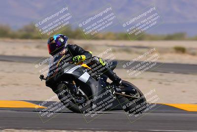 media/Oct-08-2022-SoCal Trackdays (Sat) [[1fc3beec89]]/Turn 16 (125pm)/